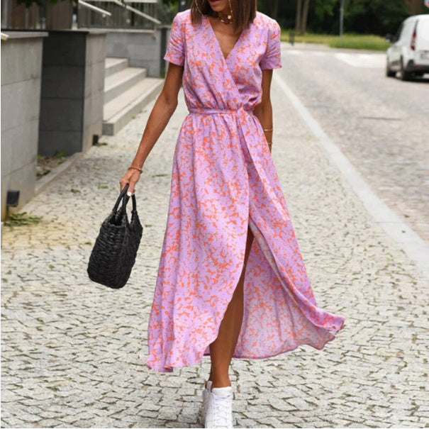 Élégance Estivale : Robe de Plage Imprimée