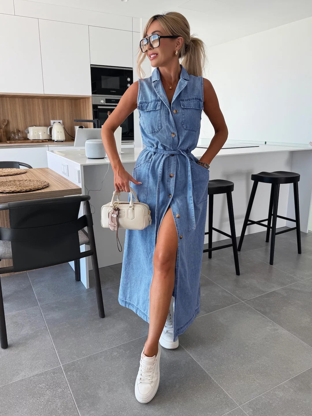Robe Longue en Jean Ceinturée