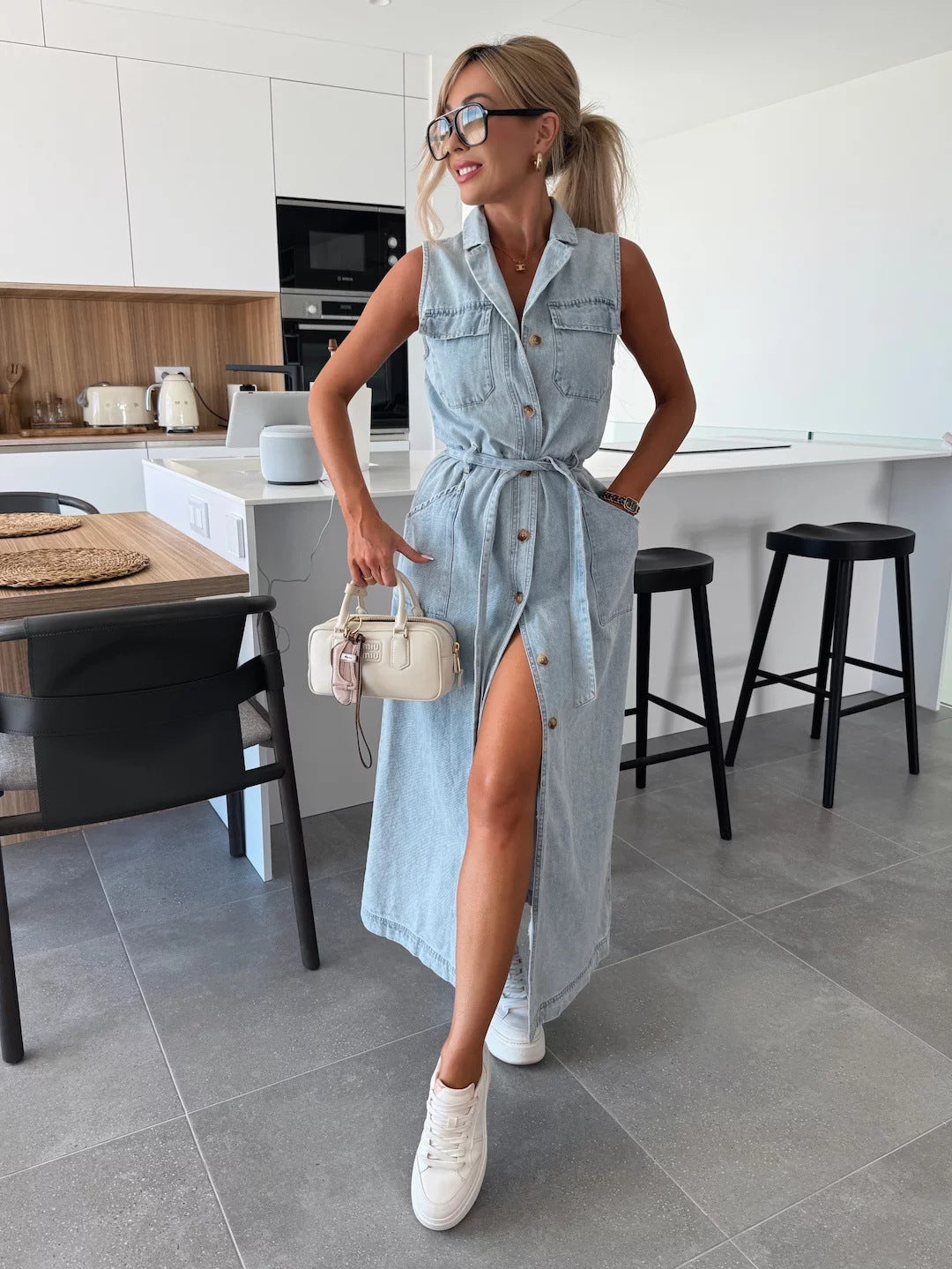 Robe Longue en Jean Ceinturée