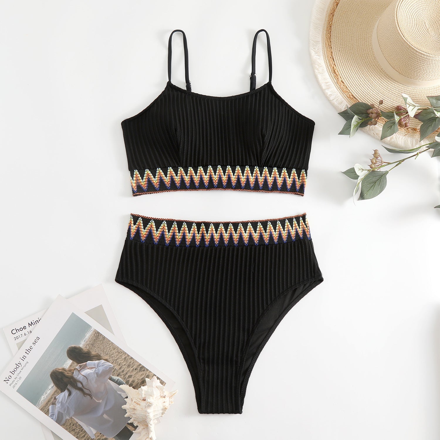 Maillot de Bain Moderne avec Détail Chevron