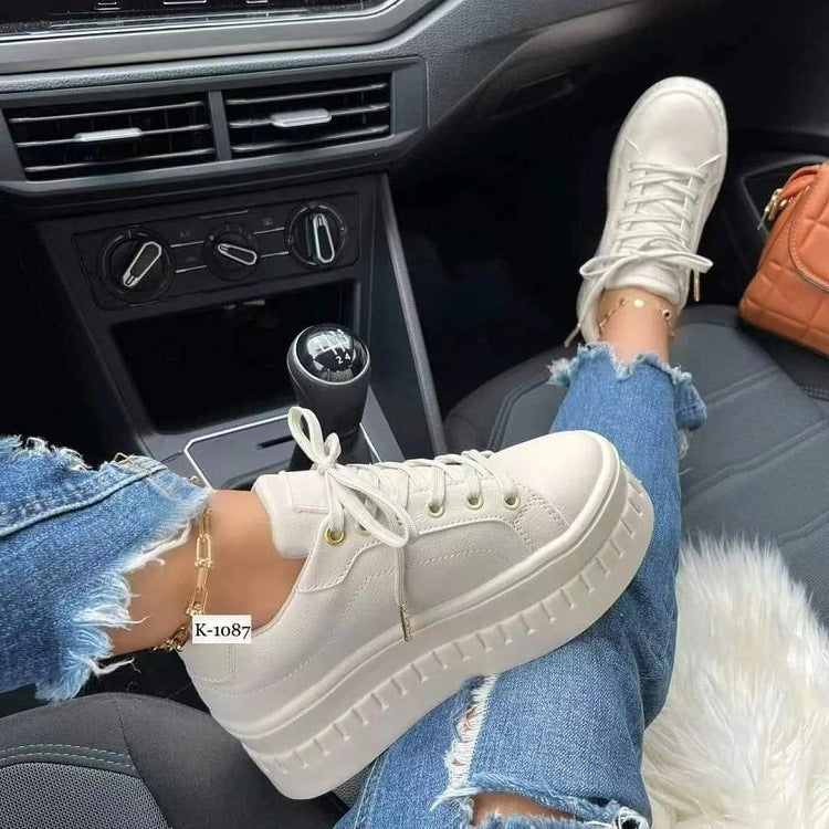 Boots à Talon Épais et Baskets pour Femmes